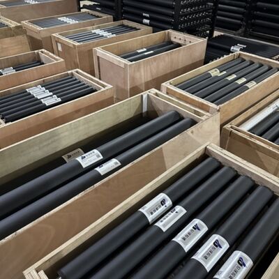 As fábricas chinesas têm um grande estoque de rolos de borracha RYOBI ROLAND resistentes ao desgaste em estoque